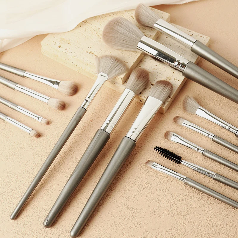 High-Quality Makeup Brush Set - Image 4